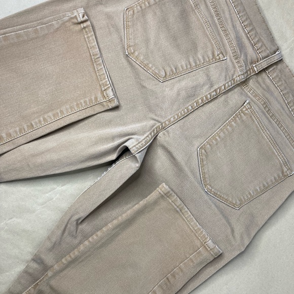 Old Navy Sweetheart cut skinny-jeans in khaki size 4 - Picture 7 of 16